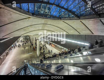 Bedford Station to Canary Wharf (Station)